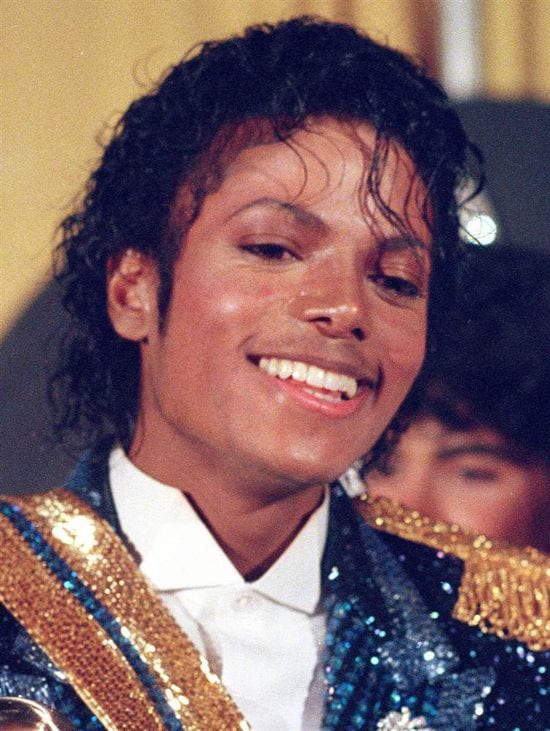 1984 – The unforgettable night for Michael when he received 8 Grammy awards in a night.