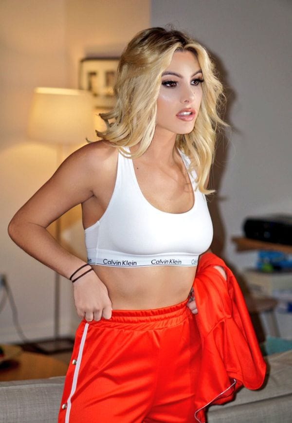 33 Sexiest Photos of Lele Pons Proven That She is an Actual Goddess-3