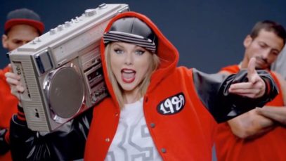 Taylor Swift Earned RIAA 10x Diamond Award for 'Shake it off'