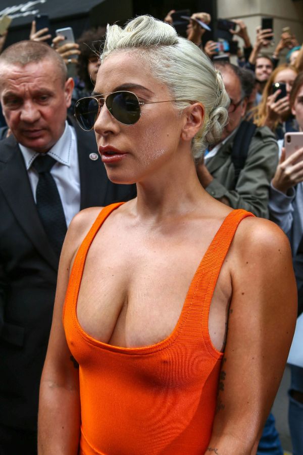 Lady Gaga Naked and hot boobs Photos-28