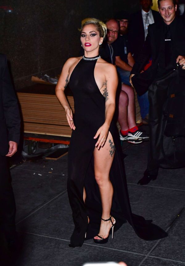 Sexy photos gaga lady Lady Gaga