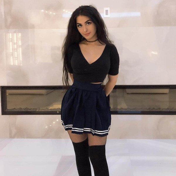 SSSniperWolf Hottest Boobs Pictures-35