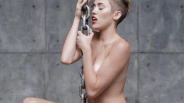 34 Miley Cyrus Almost Naked Photos Which Are So Tempting