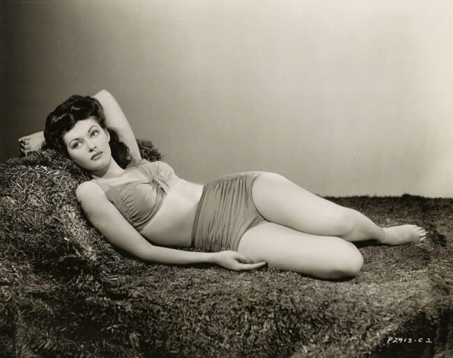 Nude pictures of yvonne de carlo