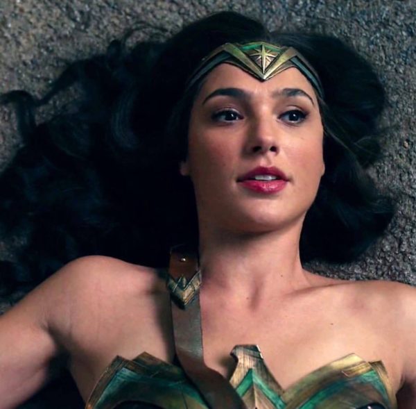 47 Hot Gal Gadot Wonder Woman Pictures That Will Make Your Day Music 