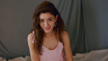 31 Jaw-dropping Hot Pictures of Natalia Dyer