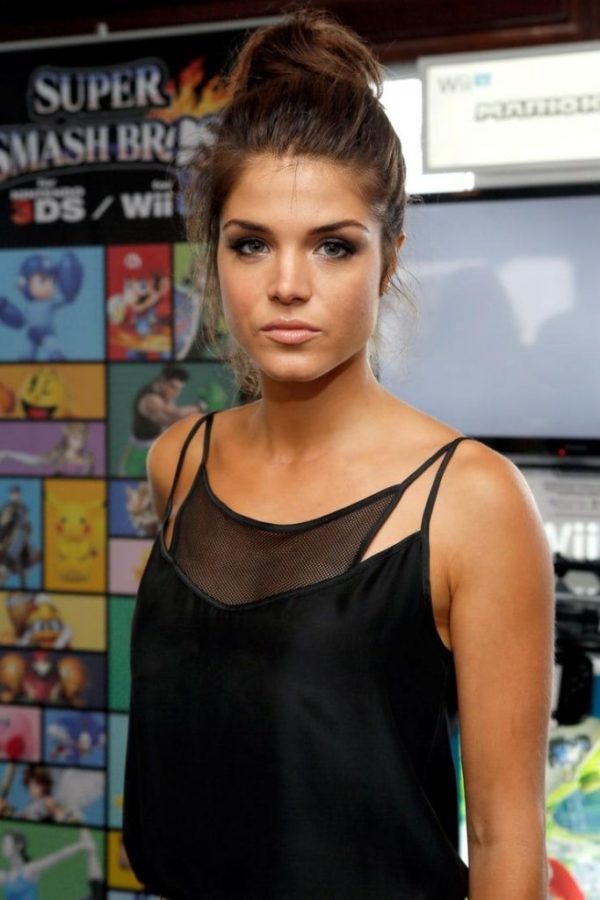 Hot marie avgeropoulos Marie Avgeropoulos